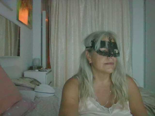 Blondime live cam on BongaCams