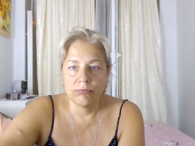 Blondime live cam on BongaCams