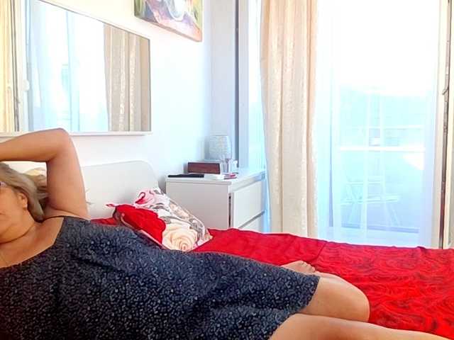 Blondime live webcam show