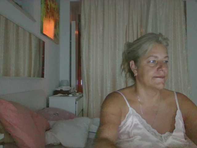 Blondime live cam on BongaCams