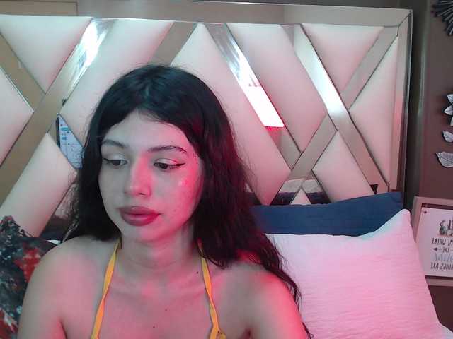 LucyLogde live cam on BongaCams