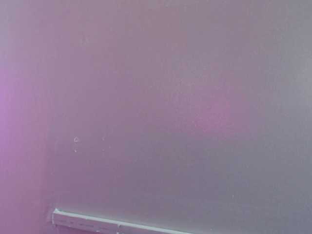 LucyLogde live cam on BongaCams