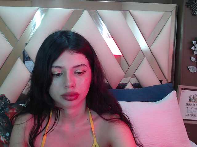 LucyLogde live cam on BongaCams