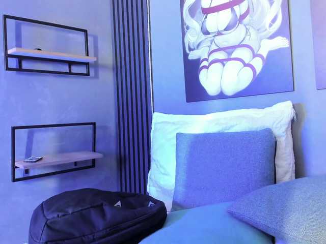 LucyLogde live cam on BongaCams