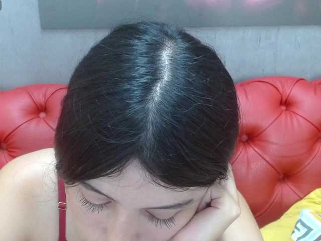 LucyLogde live cam on BongaCams