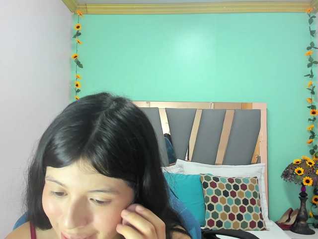 LucyLogde live cam on BongaCams