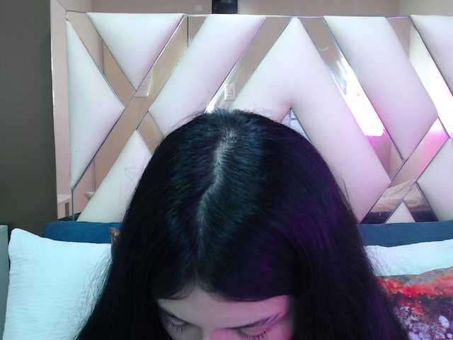 LucyLogde live cam on BongaCams