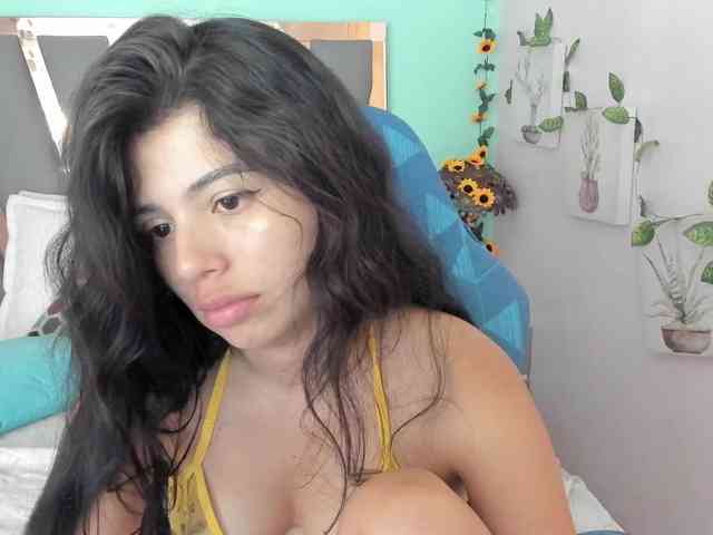 LucyLogde webcam
