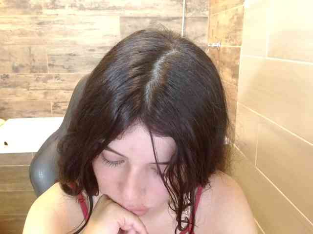 LucyLogde webcam