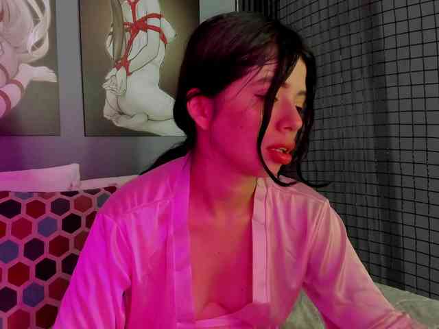 LucyLogde webcam