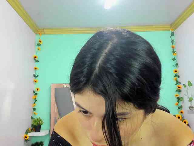 LucyLogde webcam
