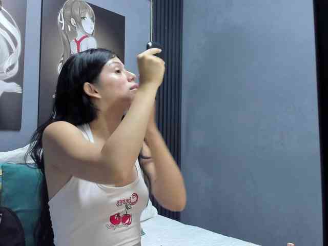 LucyLogde webcam
