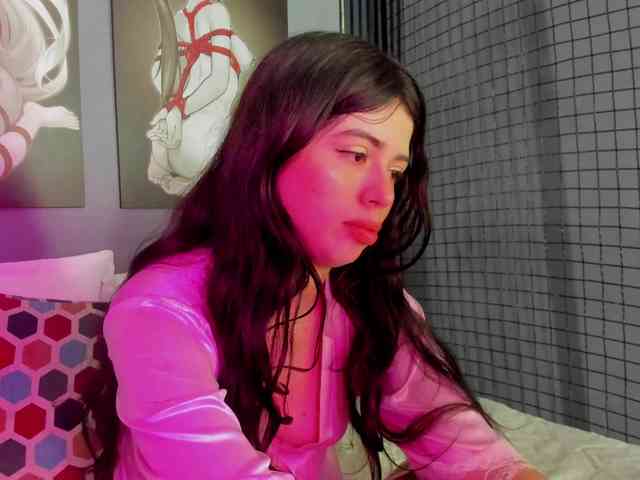 LucyLogde webcam
