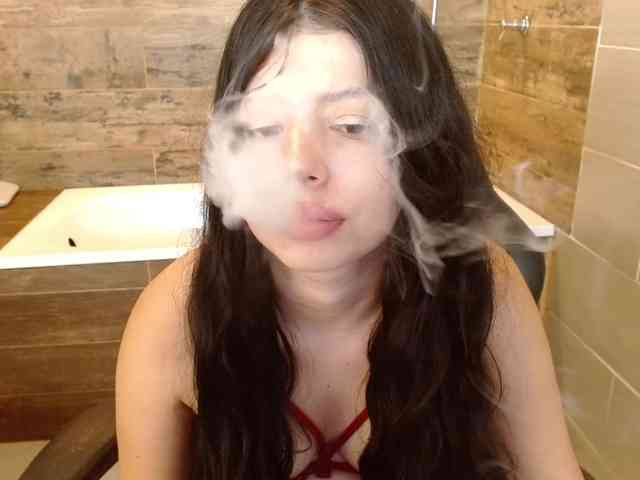 LucyLogde webcam