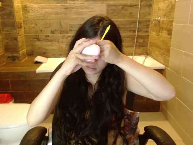 LucyLogde webcam