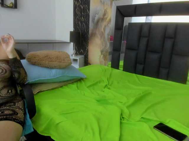 miaanderick cam belle