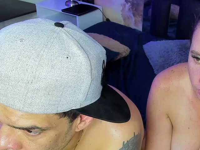 miaanderick live show