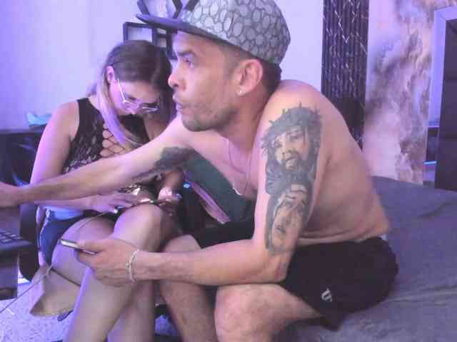 MiaAndErick webcam