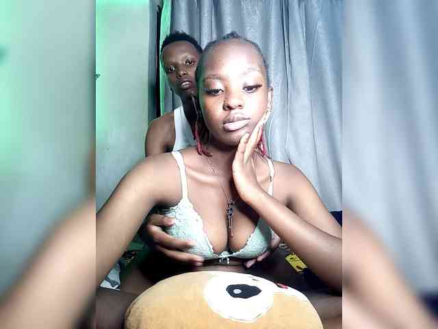 Model: cumcouples3