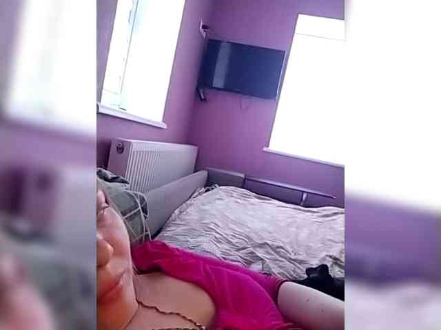 Lola071207 webcam