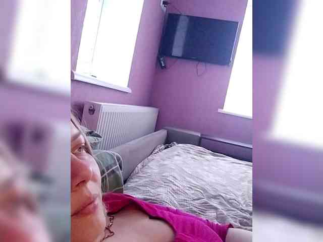 Lola071207 webcam