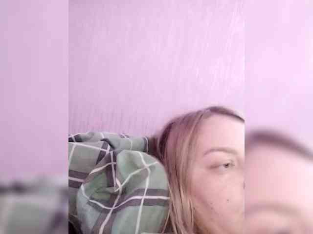 Lola071207 webcam