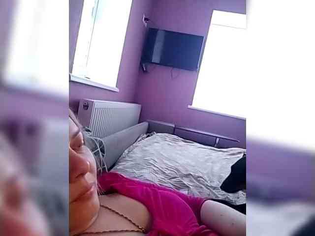 Lola071207 webcam