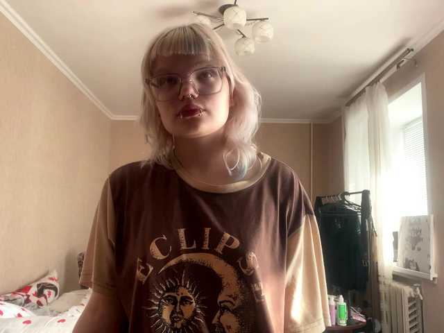LinaBestie live cam on BongaCams