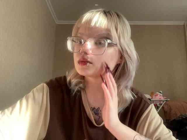 LinaBestie webcam
