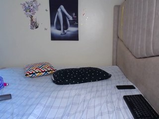 KittyKissess03's Live Webcam