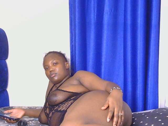 kittykissess02 live sex