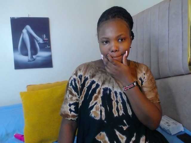 KittyKissess02 live cam on BongaCams