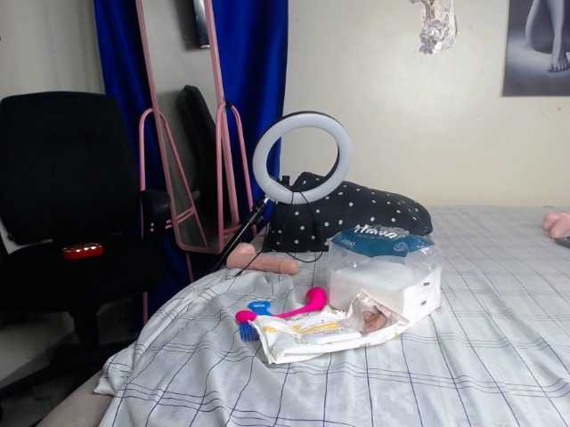 KittyKissess02