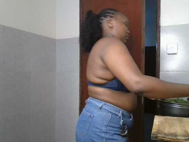 KittyKissess03