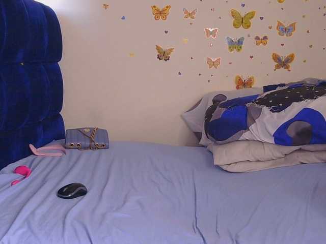 KittyKissess02 live cam on BongaCams