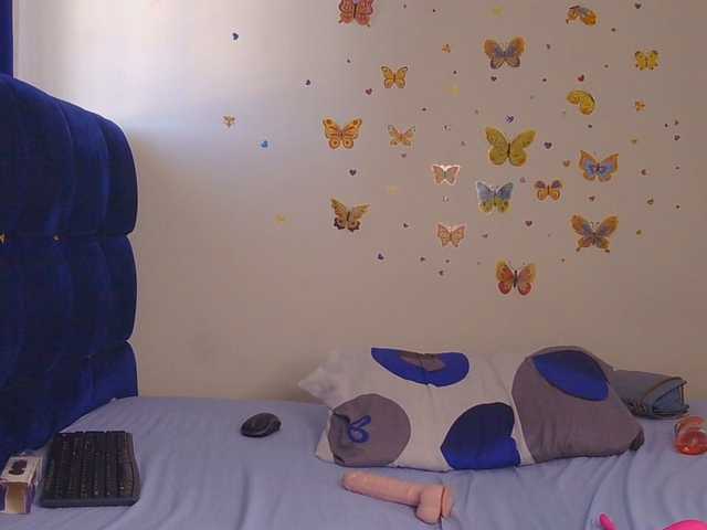 KittyKissess02 live cam on BongaCams