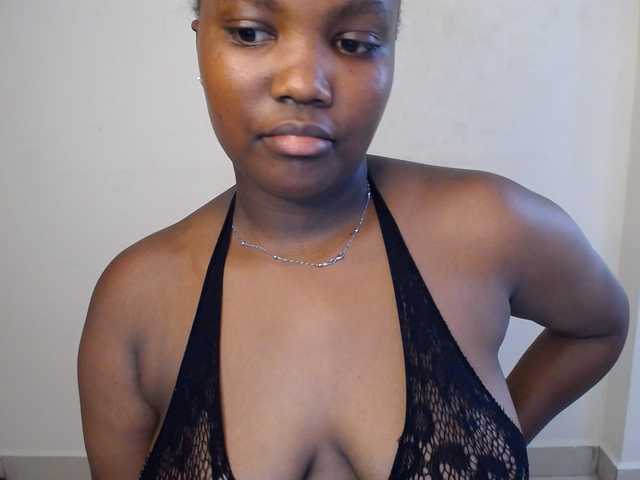 kittykissess02 live sex