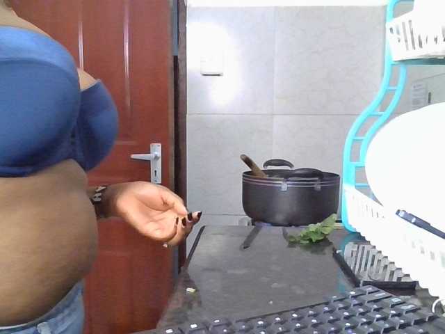 KittyKissess03