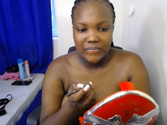 KittyKissess02 live cam on BongaCams