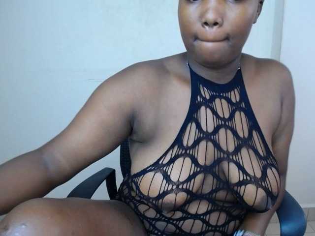 KittyKissess02