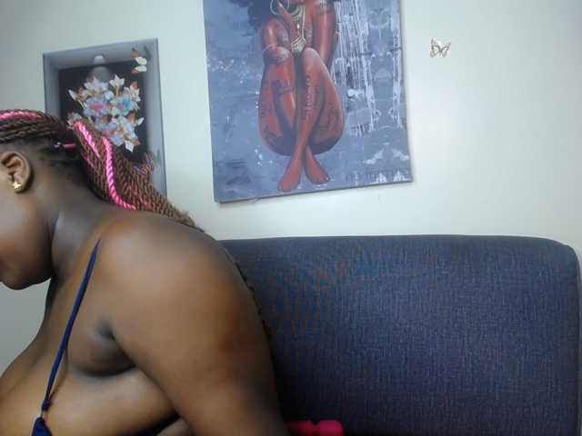 KittyKissess02 live cam on BongaCams