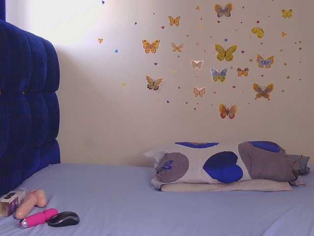 KittyKissess02 live cam on BongaCams