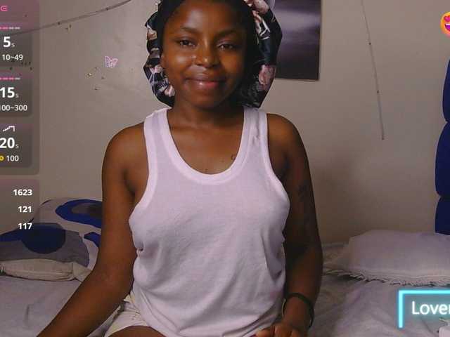 KittyKissess02