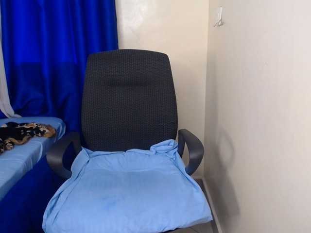 KittyKissess02