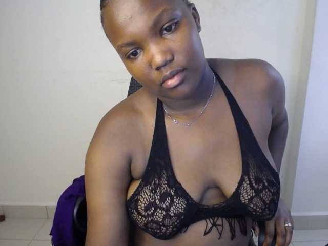 KittyKissess02