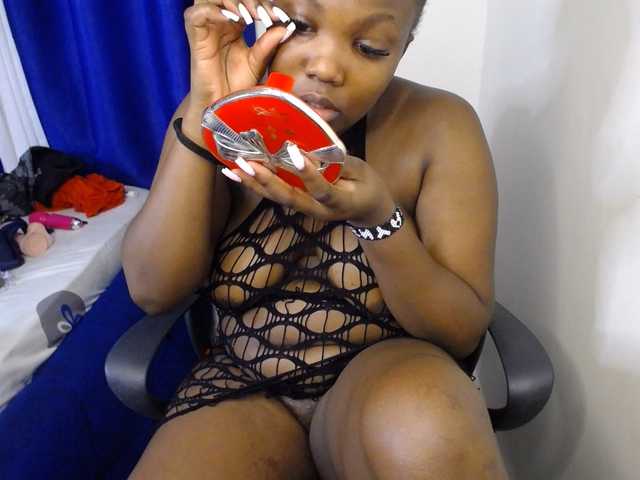 KittyKissess02 live webcam show