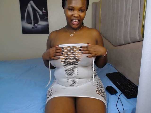 KittyKissess02