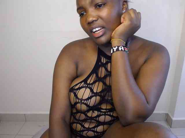 KittyKissess02 webcam