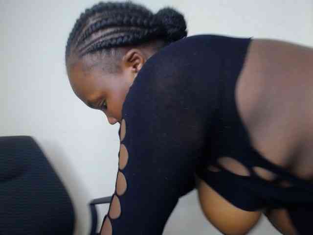 KittyKissess02