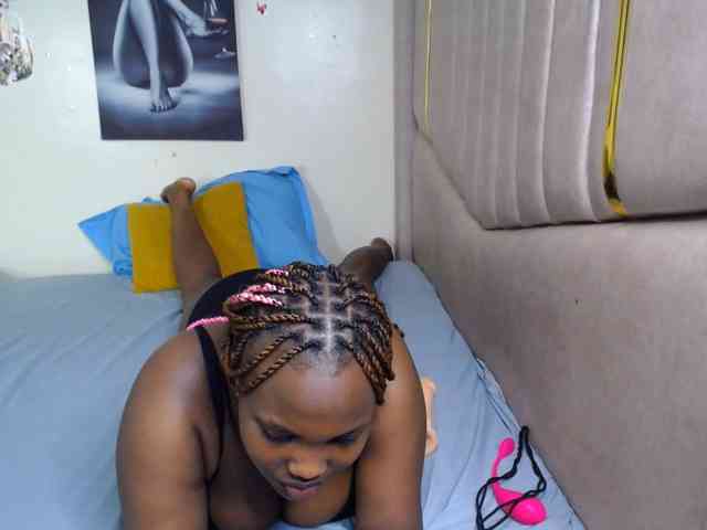 KittyKissess02